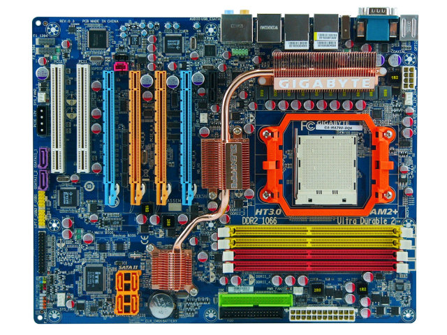 Gigabyte GA-MA790-DQ6 -- MB