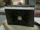 供電瓦數再創新高 Thermaltake XT 2000W PSU