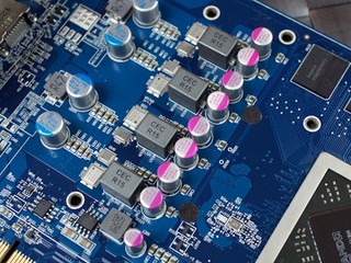 HD 7870 XT