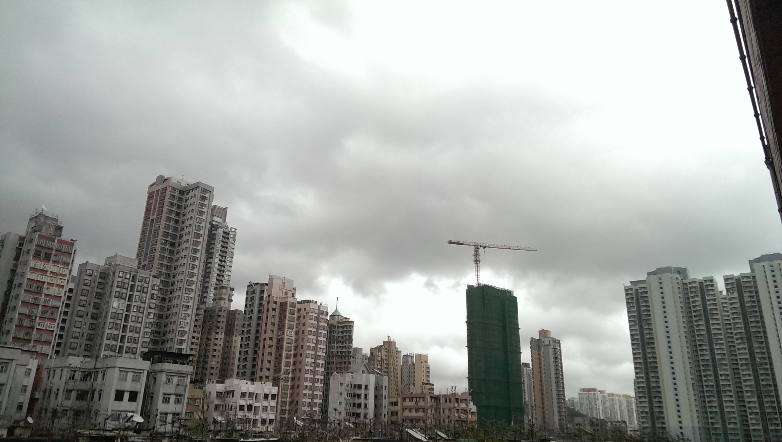 HTC Butterfly S