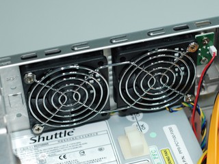 Shuttle SX38P2 Pro -- Case Fan