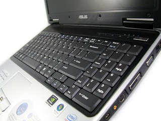 ASUS M51S