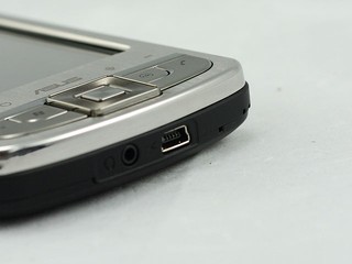 ASUS P550