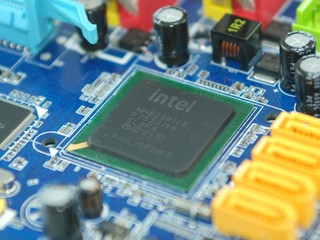 GIGABYTE EG31MF-S2