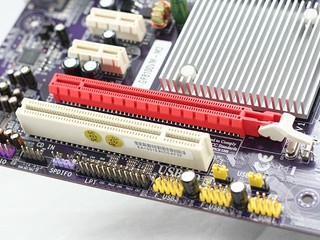GF8100VM-M3