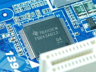 IEEE 1394