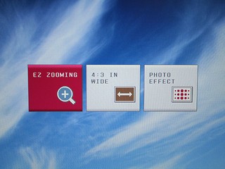 LG W2284F