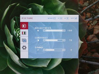 LG W2284F