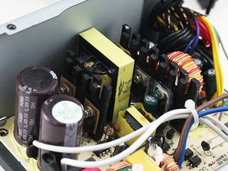 Enermax Tomahawk 405
