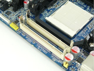 J &W Minix 780G-SP128M