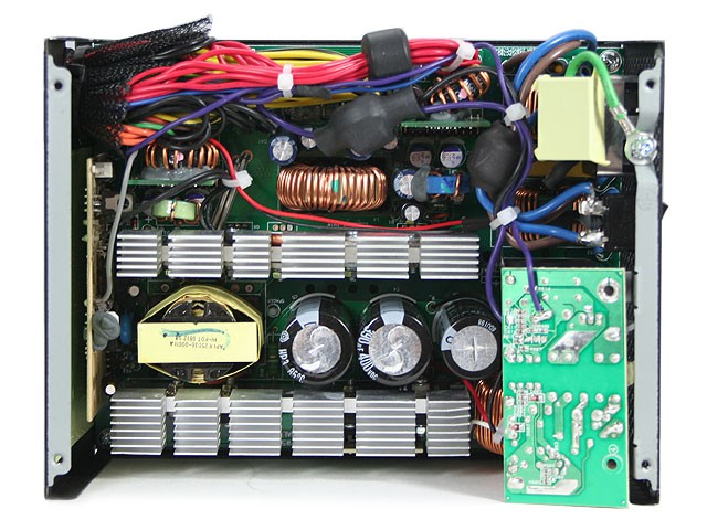 Cooler Master UCP 900W