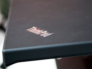 Lenovo ThinkPad R400