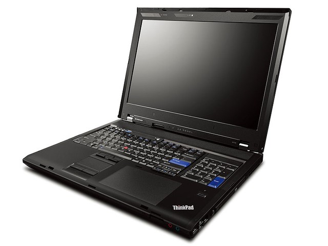 Lenovo W700