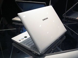 Samsung Q320