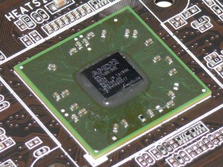 ASUS M4A785T-M