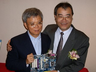 華擎不降價策略令出貨衰退3成 窮人救星不再!? 明年跨足中高階
