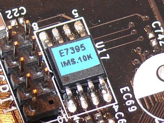 BIOS內建遊戲+支援滑鼠操控 MSI主機板將率先改用EFI BIOS