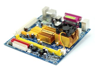 Dual Core版本Atom处理器Q3上阵 代号「Little Fall 2」 最高TDP仅12W