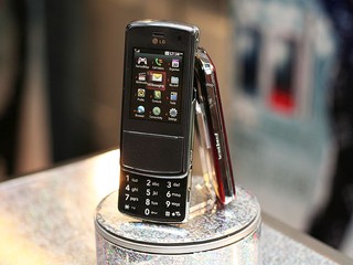 全球首創星光觸控屏幕 LG KF510行動電話發佈會