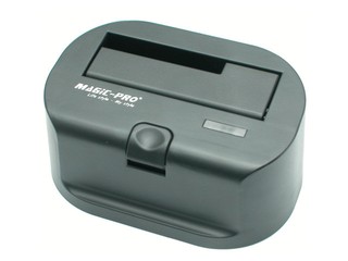 「一壓即彈」換碟只需2秒 Magic-Pro DS168 Docking Station