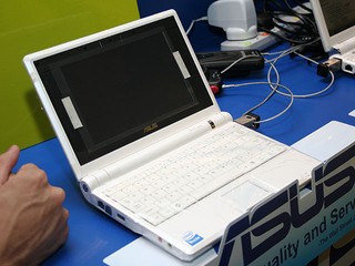 HKCCF：漢科推出 Netbook 優惠 ASUS Eee PC 701 只售 $1,999
