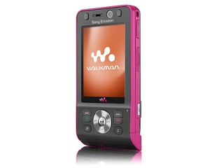 限量桃紅色配深灰色登場 Sony Ericsson W910i 推出別注版