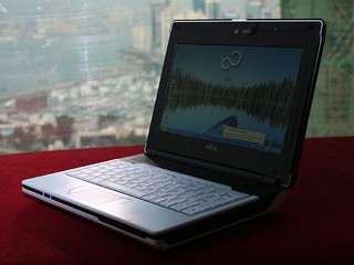 可換外殼更顯個人風格 Fujitsu M1010 輕便發佈