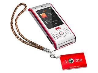 送限量版迷你八達通手機繩套裝 Sony Ericsson 為用家送上快樂聖誕