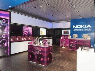 IFC Nokia Store正式投入服務 各款Nokia產品陳列並設專人講解