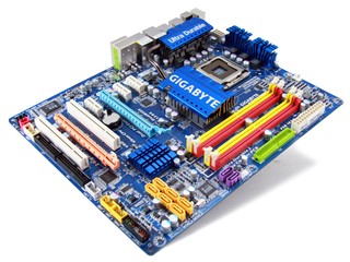 智能保安、省電專家 GIGABYTE GA-EP45-UD3P