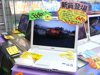 雪白時尚外觀、增至3GB 記憶體 BENQ Joybook S32W 現金特價發售