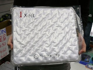 無風扇 0dba 安靜設計 Thermaltake iXoft NB 散熱墊