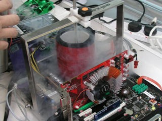 AMD Phenom II處理器正式面世 超頻至5.9GHz升幅接近一倍