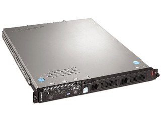 針對中小型企業業務需要 Lenovo推出ThinkServer T及R系列