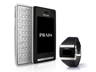 最新款 PRADA Phone 推出 PRADA Link 手機配飾同時誔生