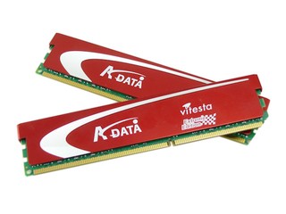 1.75V超頻至DDR3 1800 A-DATA  Plus Series DDR3 1600+