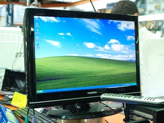 電腦 + 電視畫中畫同時享受 Malata NET PC 22 吋售 $3,888