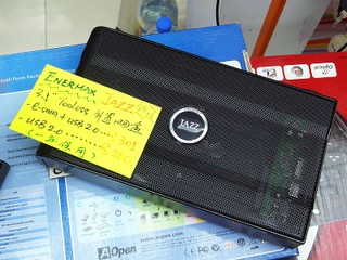 全鋁質材 3.5 吋硬碟盒 Enermax JAZZ 外置硬碟盒售 $305