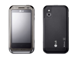 加入 3D S–Class 立體觸控介面 LG 旗艦級 ARENA 手機發佈