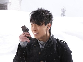 購買 Sony Ericsson W705 手機 送 HBH-DS220 立體聲藍牙耳筒 購買 Sony Ericsson W705 手機 送 HBH-DS220 立體聲藍牙耳筒