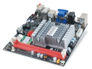 全港首片ION主機板 Zotac IONITX-A強勢登場 全港首片ION主機板 Zotac IONITX-A強勢登場