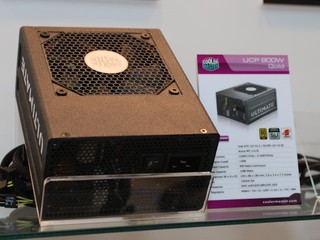 支援80+ Gold 轉換效率90%以上 CoolerMaster UCP 900W Gold