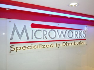 與Microworks攜手合作 首間代理於HKEPC設立討論專區