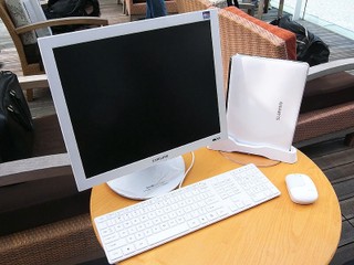 是Netbook也是Nettop!! 技嘉Booktop M1022M2正式出貨