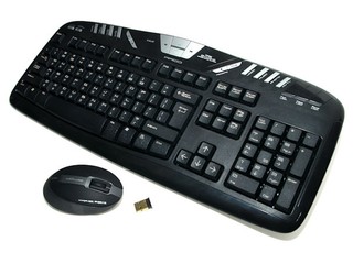 「華碩迎夏大激賞2」優惠活動 購買指定型號主機板送無線鍵盤滑鼠