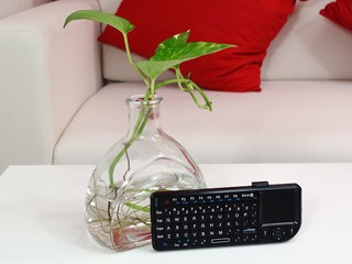 最小のKeyboard+TouchPad Magic-Pro ProMini Keyboard
