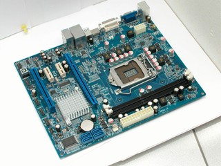 採用 Intel H55 晶片組 Magic Pro MP-H5GM