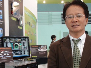 ASRock展示智能嵌入式DVR系統 能鎖定人物距離、身高  計算人流及流向