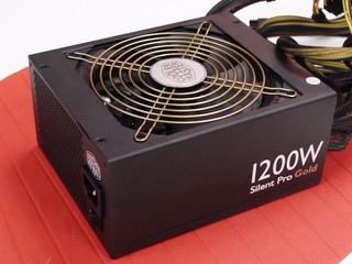 「沉默是金」高輸出電源器 Cooler Master Silent Pro Gold 1200W 「沉默是金」高輸出電源器 Cooler Master Silent Pro Gold 1200W