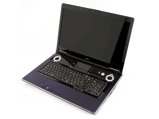 Fujitsu LifeBook NH900 3